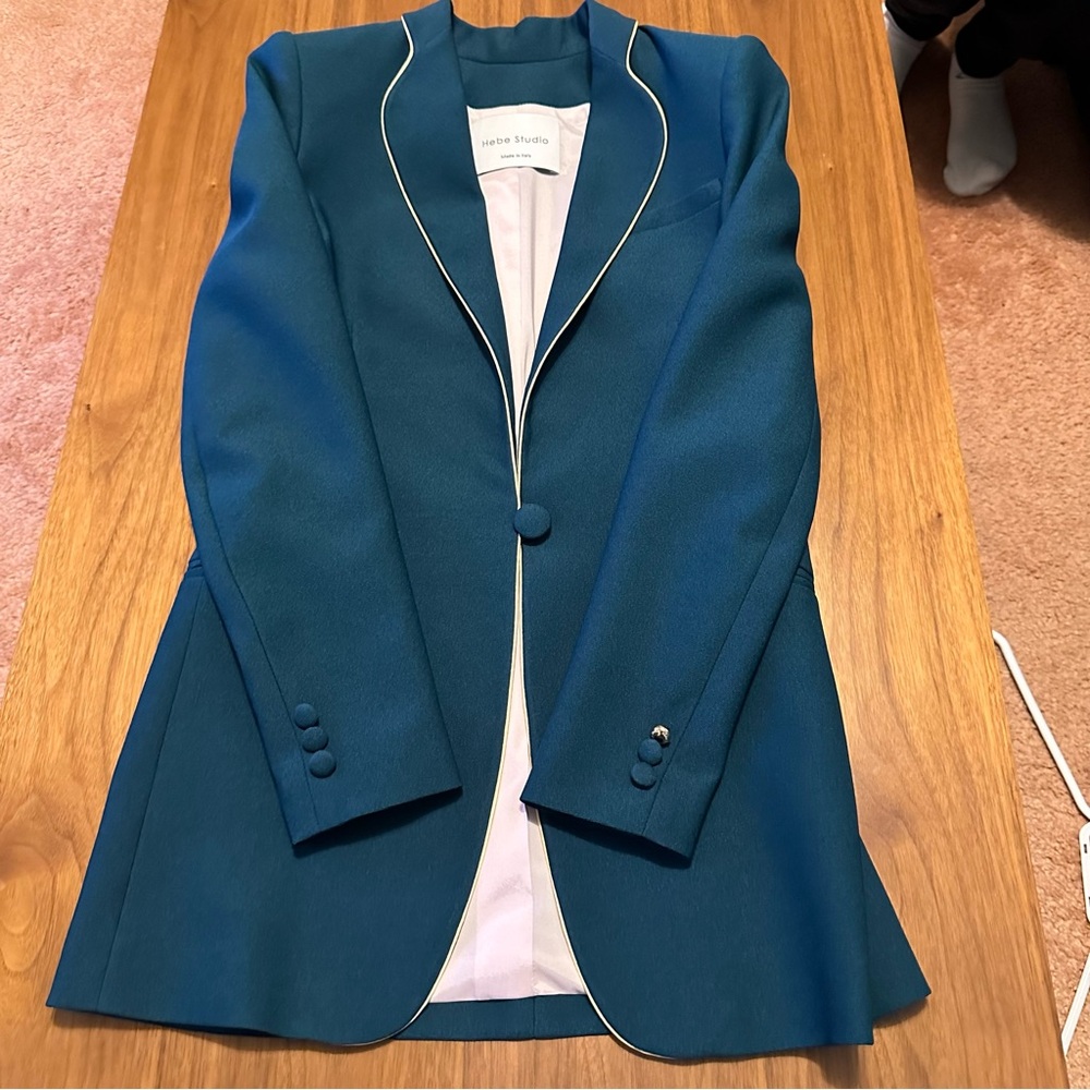 Hebe Studio Italian suit